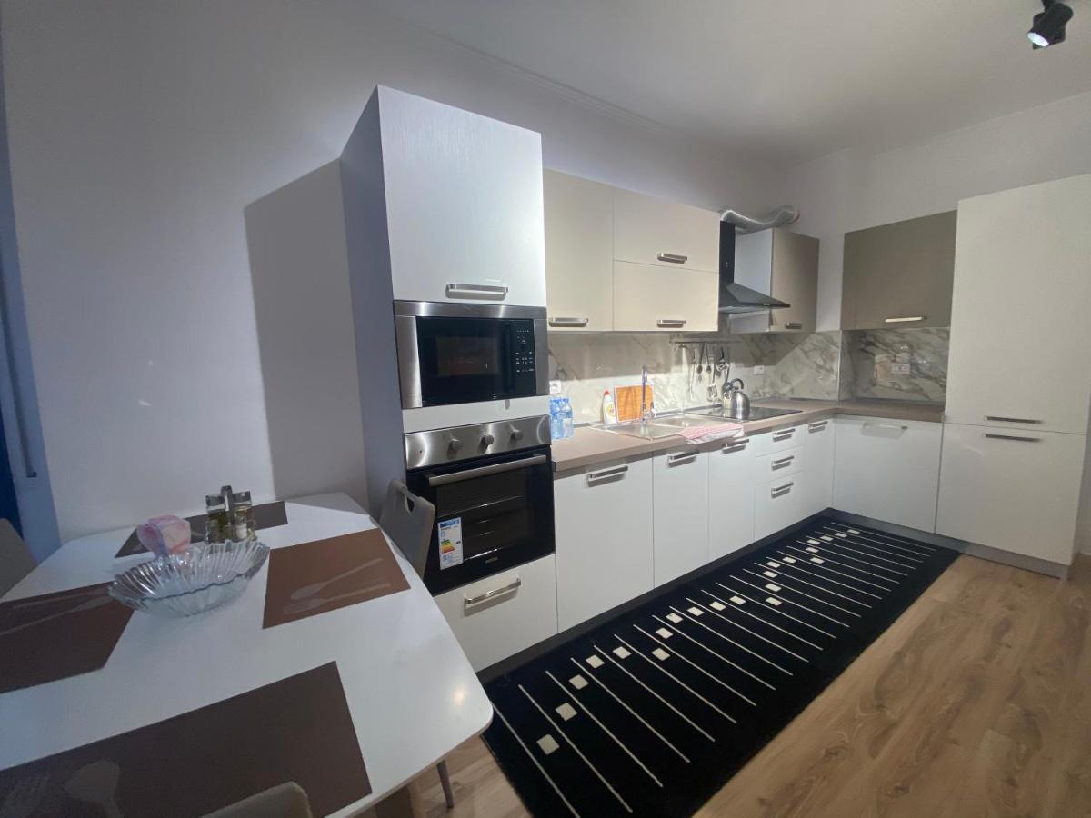 City Center& Sea View Apartment ドゥラス エクステリア 写真