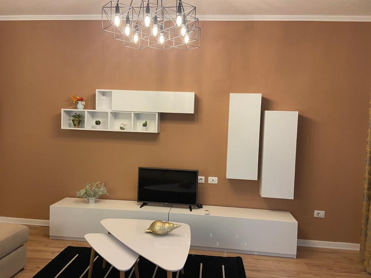 City Center& Sea View Apartment ドゥラス エクステリア 写真