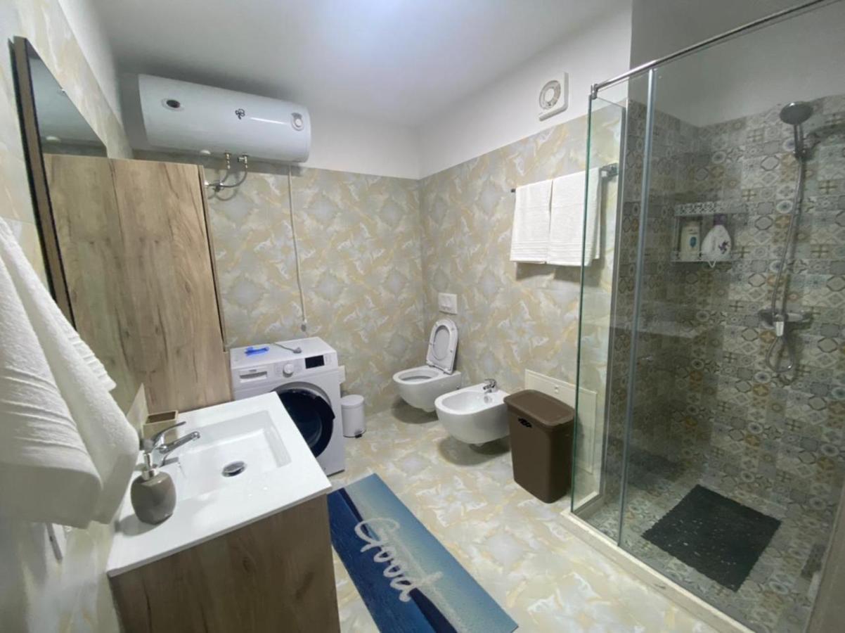 City Center& Sea View Apartment ドゥラス エクステリア 写真