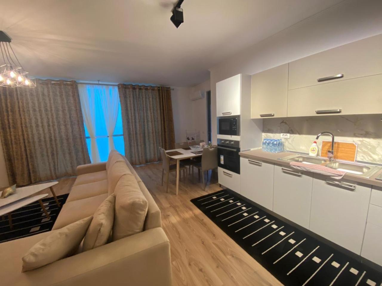 City Center& Sea View Apartment ドゥラス エクステリア 写真